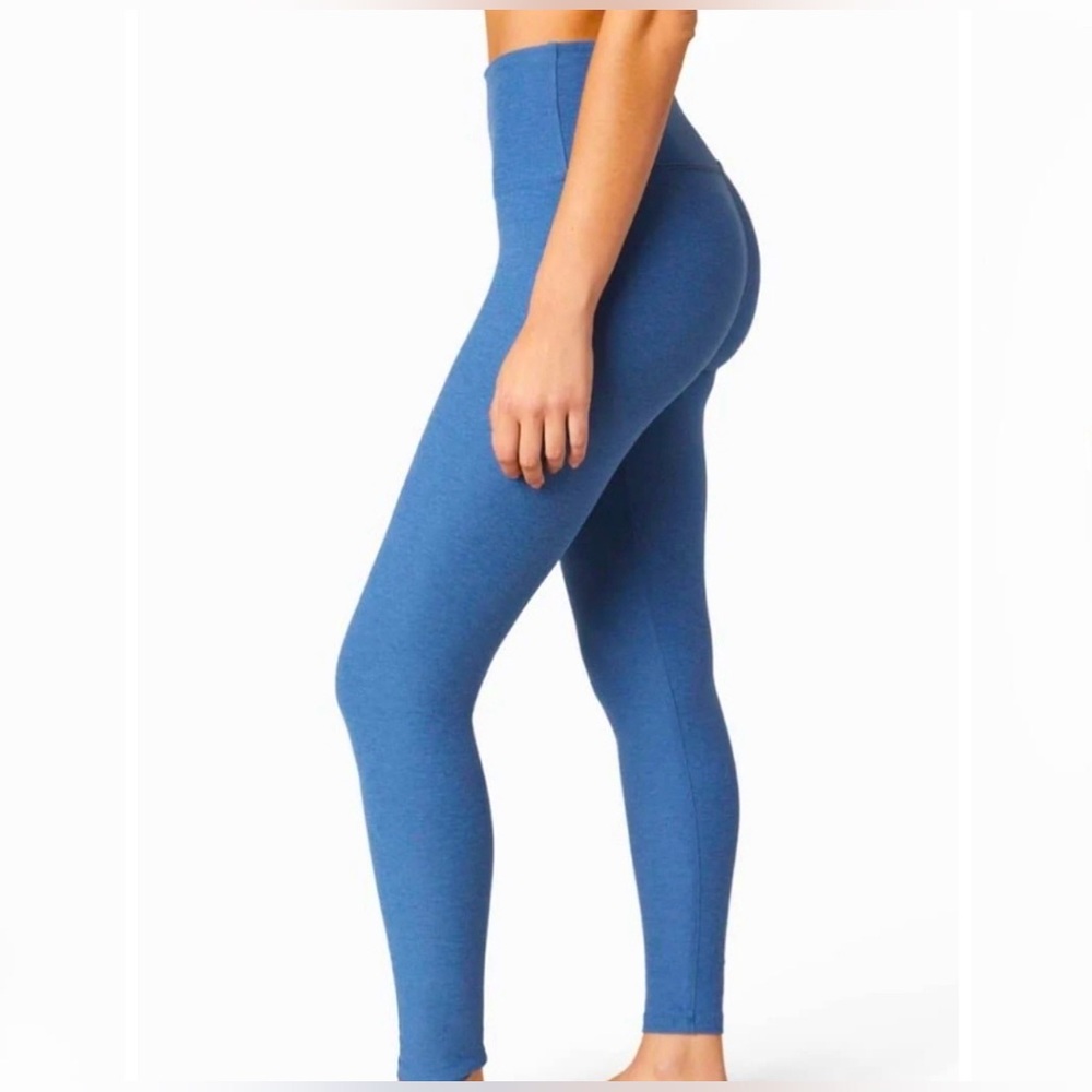 Beyond Yoga Caught in the Midi Legging - Denim